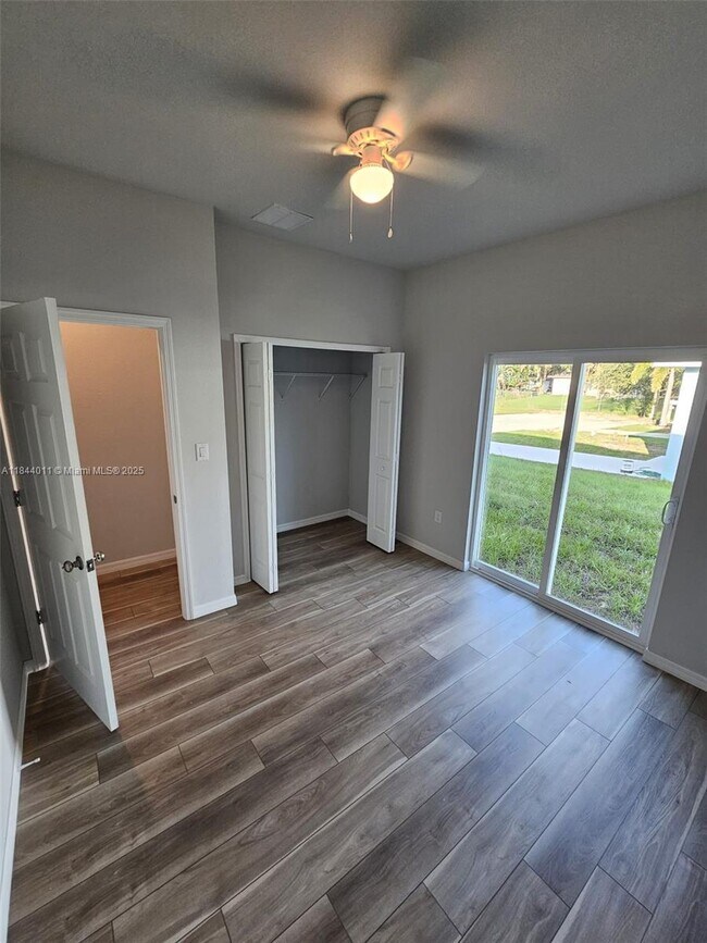Building Photo - 1431 Las Villas Blvd