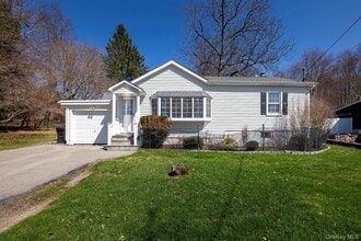 Building Photo - 1936 Longvue St