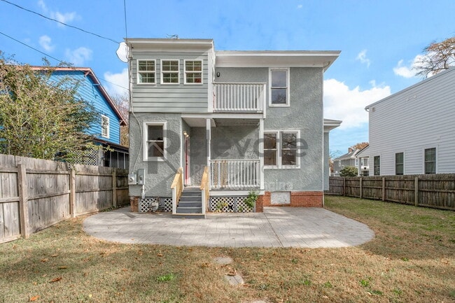 Building Photo - 3204 North Ave