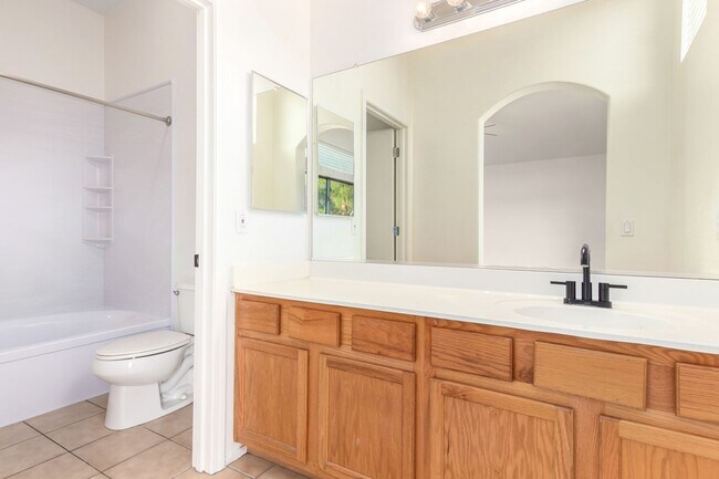 Building Photo - Beautiful Condo in Augusta Ranch (Gate Code: #4278)