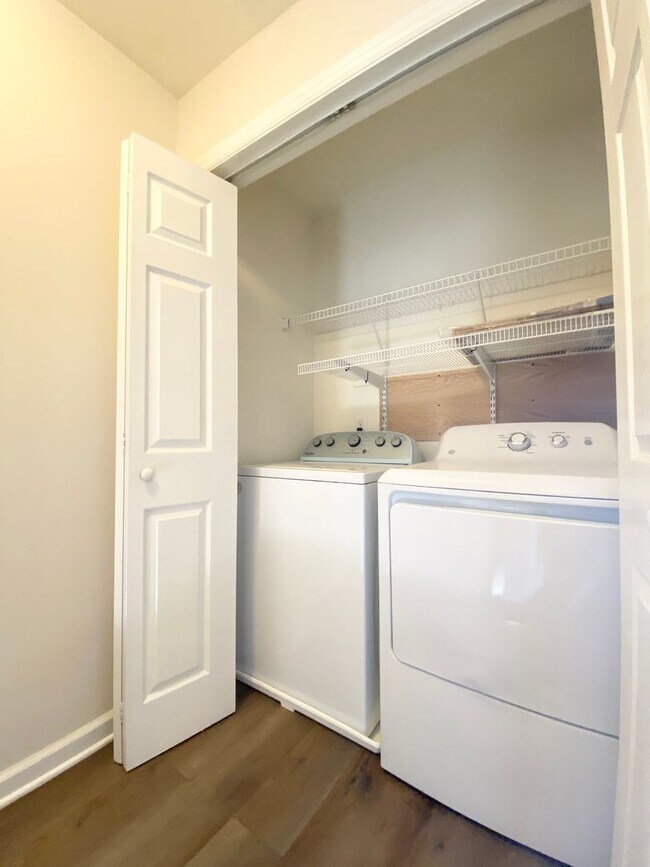 Primary Photo - 330 Commons Dr