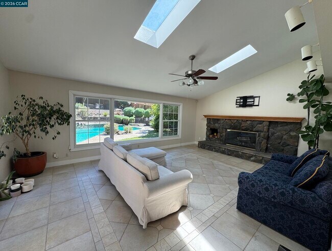 Building Photo - 1105 Fair Weather Cir