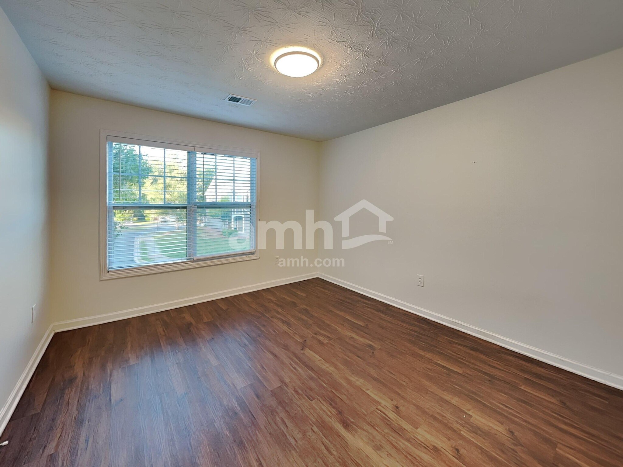 Building Photo - 4294 Windale Dr NW