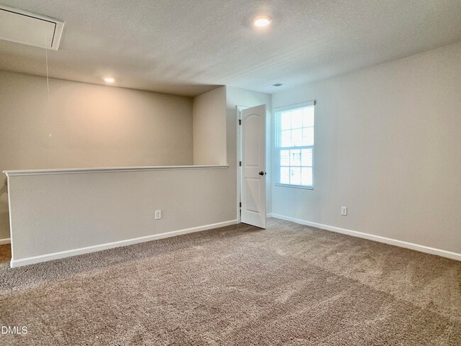 Building Photo - 213 Brisk Dr