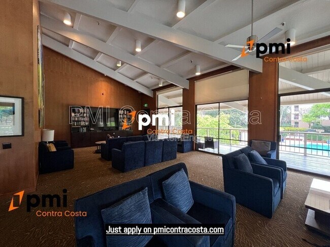 Building Photo - 470 N Civic Dr