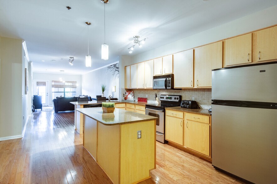 Large Kitchen with open space concept. Tons of storage - 1803 Broadway