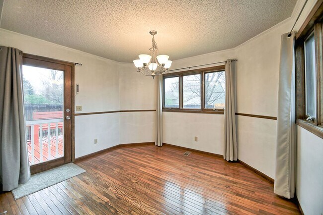 Building Photo - 4-Bedroom Home Near CSU | Fenced Yard & 2-Car Garage