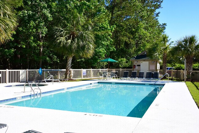 Building Photo - 356 Blue Stem Dr