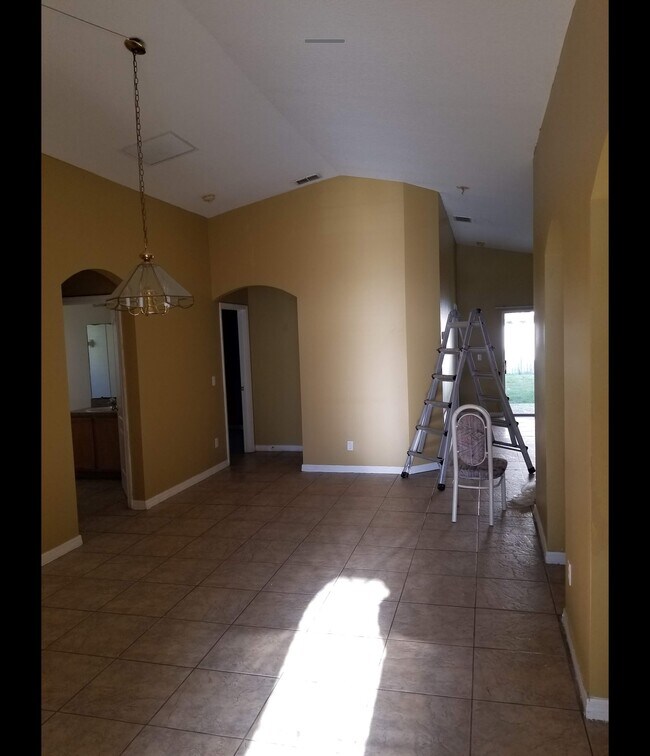 Building Photo - 12624 Sophiamarie Loop
