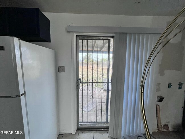 Building Photo - 813 Elmwood Ct