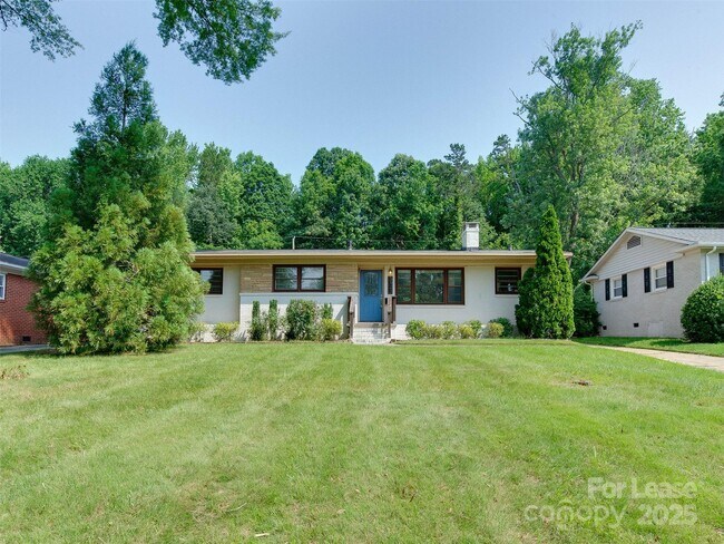 Building Photo - 3921 Sheffield Dr
