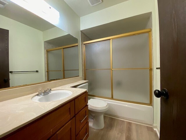 Building Photo - Charming and Well-Maintained 3-Bedroom, 2-...