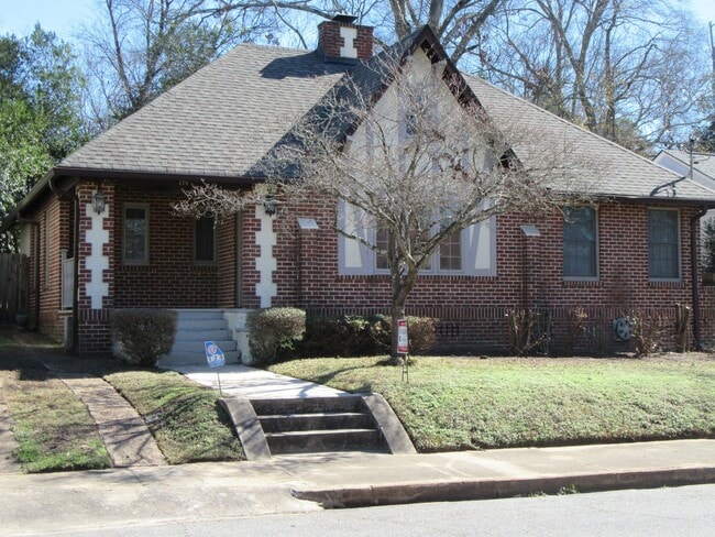 Primary Photo - Great Home close to Downtown