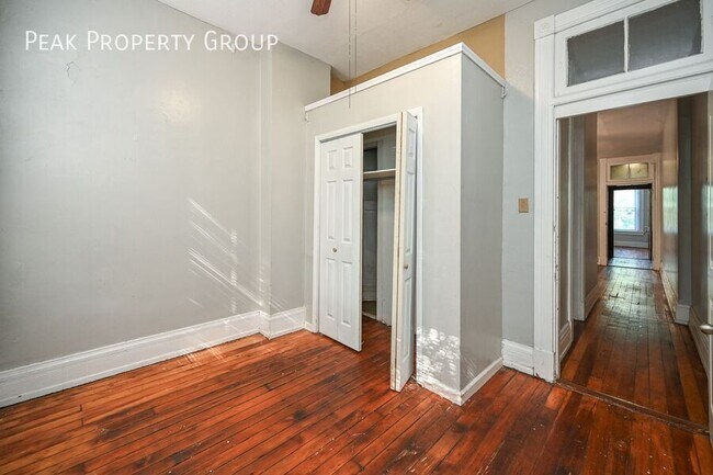 Building Photo - 2361 W Clifton Ave