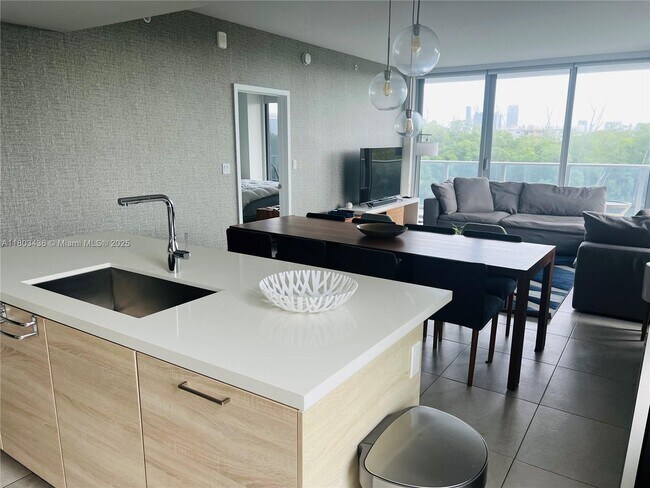 Building Photo - 16385 Biscayne Blvd