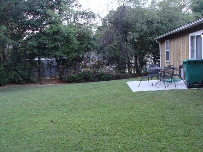 Building Photo - 3483 Fannin Dr