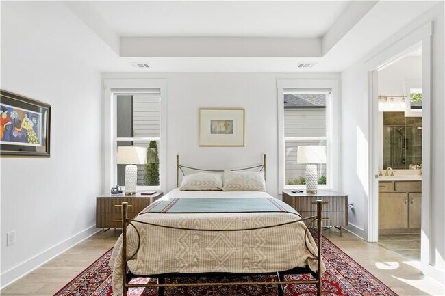 Building Photo - 158 Kingwood Dr