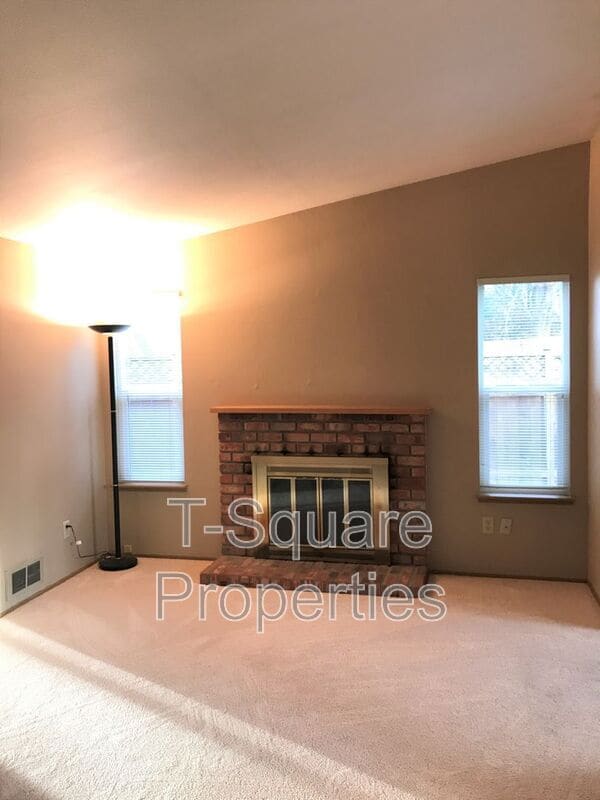 Building Photo - 14616 57th Dr SE