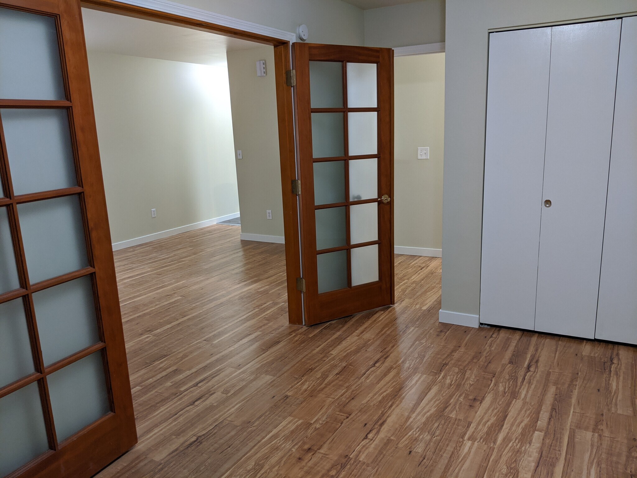 Building Photo - 10270 Jamestown Dr