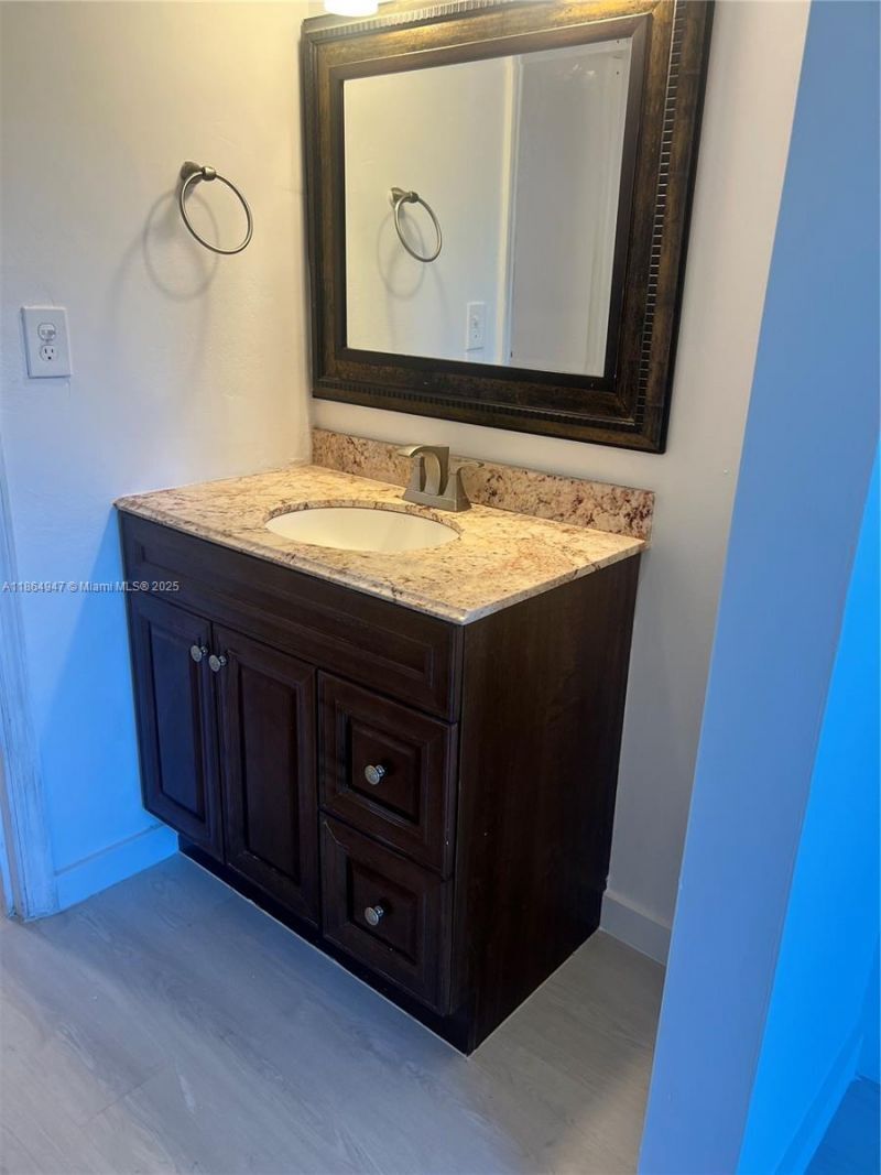 Building Photo - 3621 NW 95th Ter