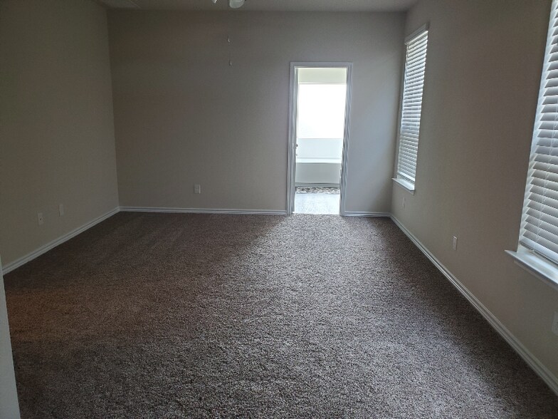 Building Photo - 6149 Lavaca Dr