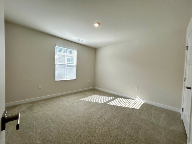 Building Photo - 5427 Hughesdale Dr