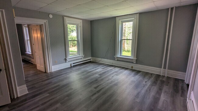 Building Photo - HSM Properties (8603 N High St)