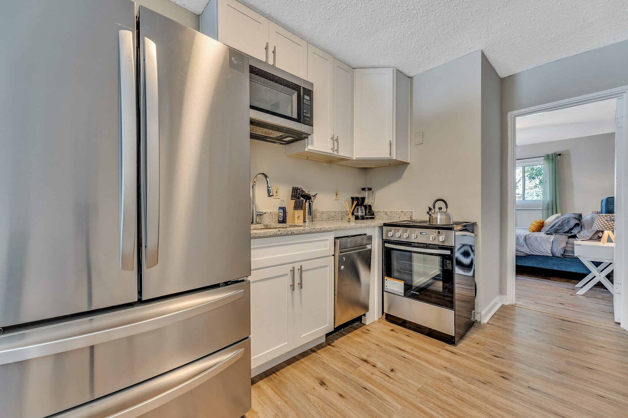 Building Photo - 1329 Walker Ave