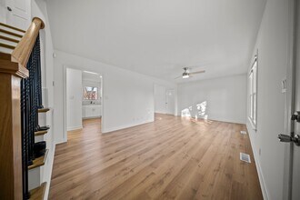 Building Photo - 3 Bedroom 2 Full Bath Home For Rent near Post!