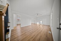 Building Photo - 3 Bedroom 2 Full Bath Home For Rent near Post!