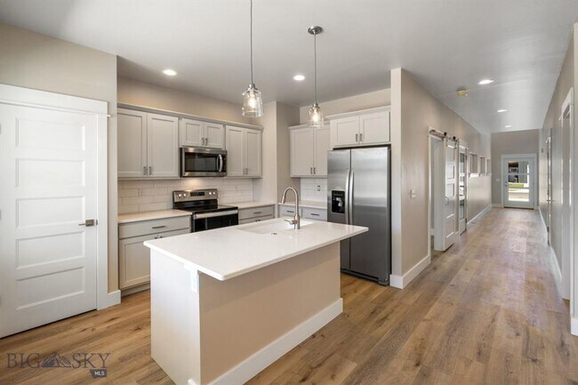 Building Photo - 355 Meriwether Ave