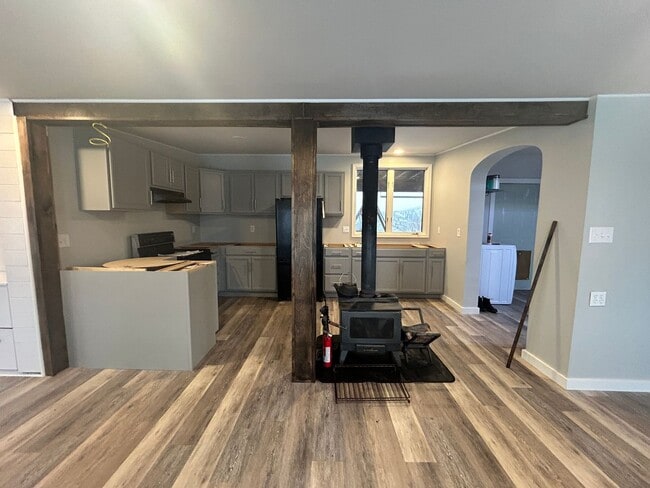 Building Photo - Cozy 1-Bed Cabin on 30 Private Acres – Incredible Views & Outdoor Access