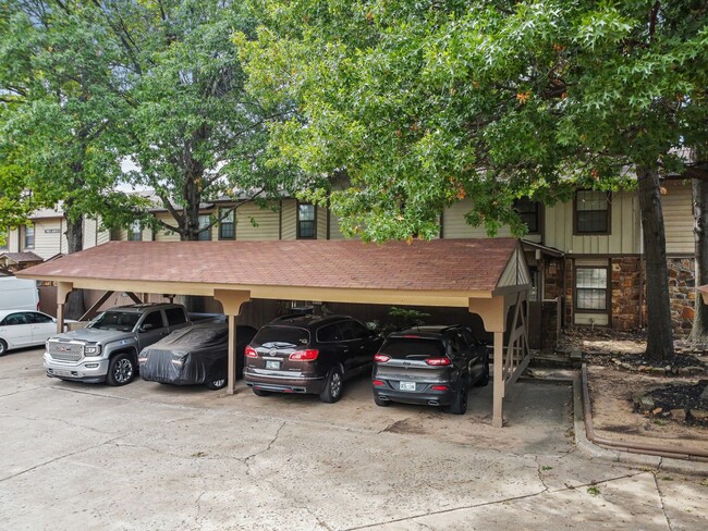 Primary Photo - CORNER CONDO WITH FENCED YARD AND ALL APPL...