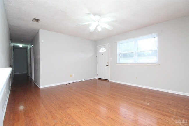 Building Photo - 7190 Pennington Dr