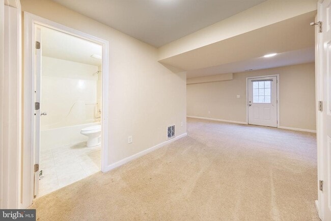 Building Photo - 9402 Pep Rally Ln