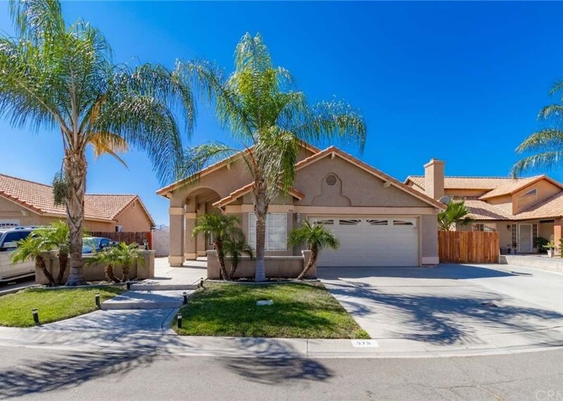 Building Photo - 576 Cumbre Ct