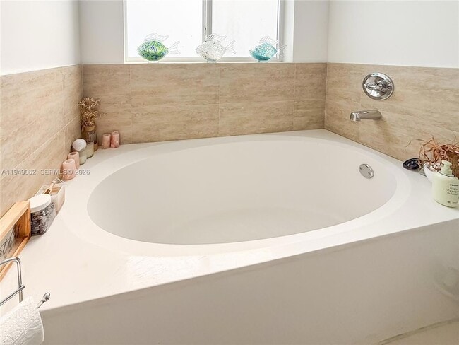 Building Photo - 17931 SW 152nd Ave