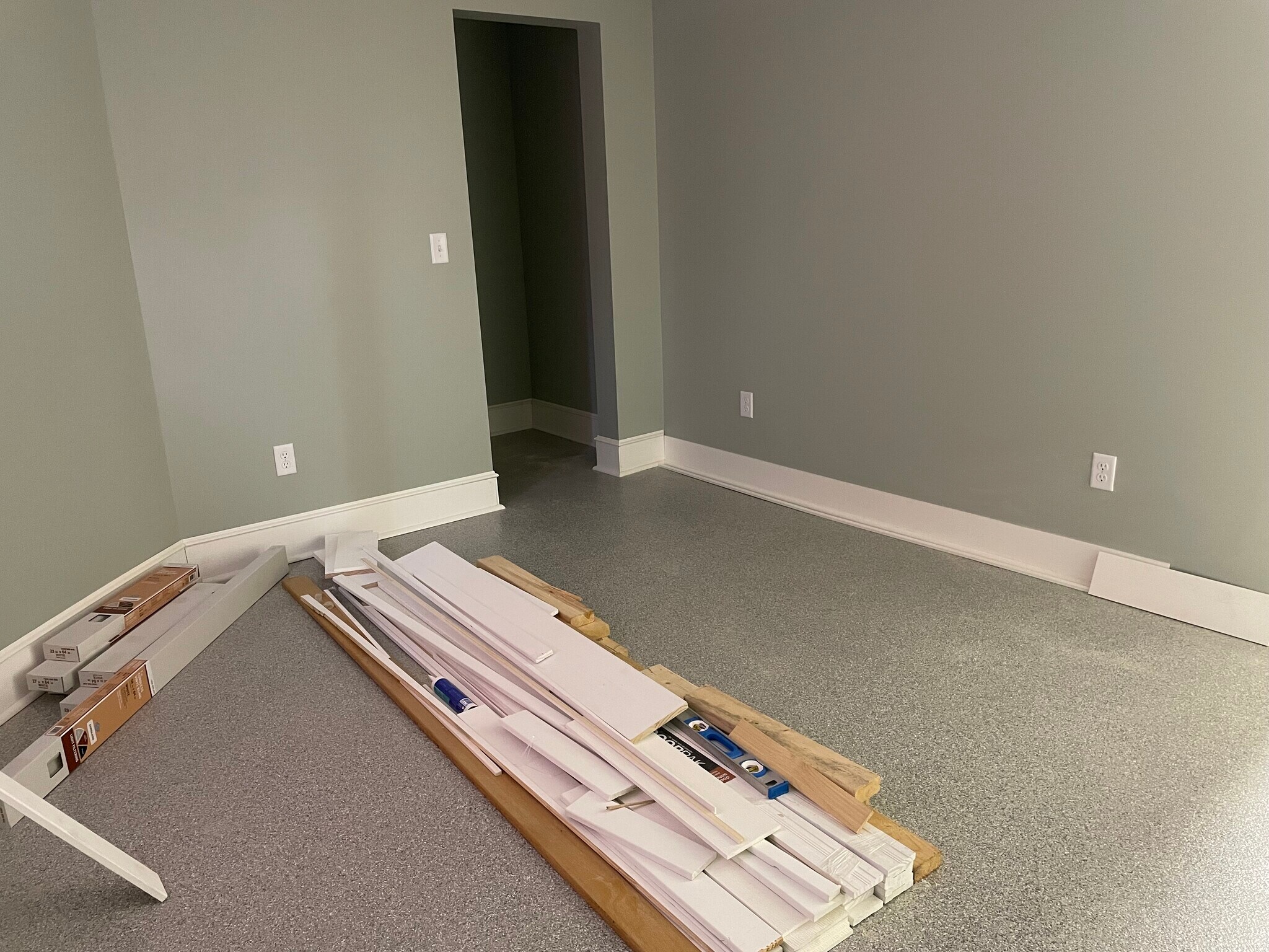 Building Photo - 1826 E Superior St