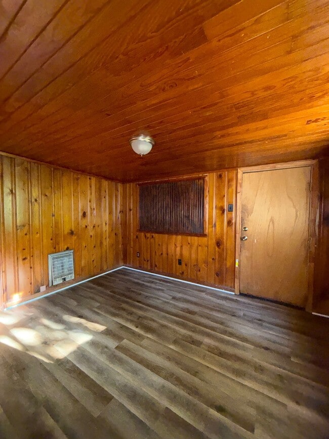 Building Photo - 519 W Liberty Ave