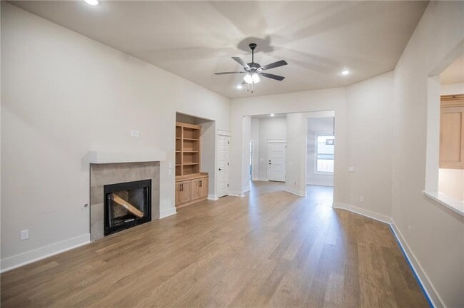 Building Photo - 1371 Padova Ave