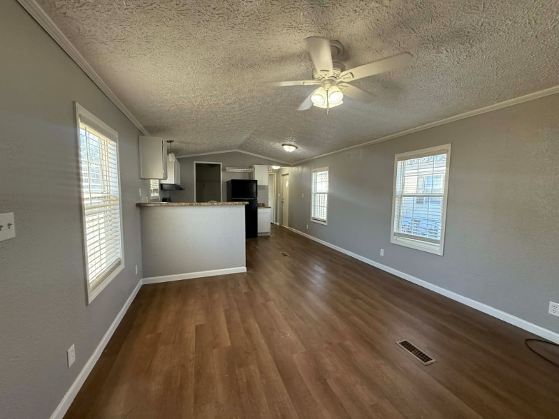 Building Photo - 1236 N Oaklane Rd