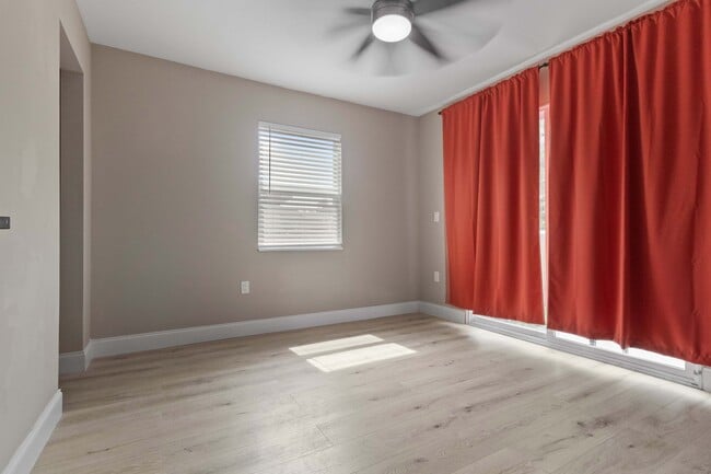 Building Photo - 1815-1812 12th St S