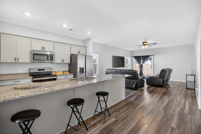 Building Photo - 75 Tatum Trl NE