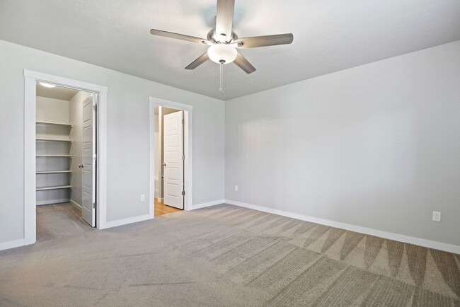 Building Photo - Newer 3 Bedroom Home in Kuna _ Pet Friendl...