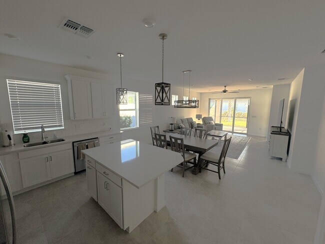 Building Photo - 17820 Star Ruby Pl