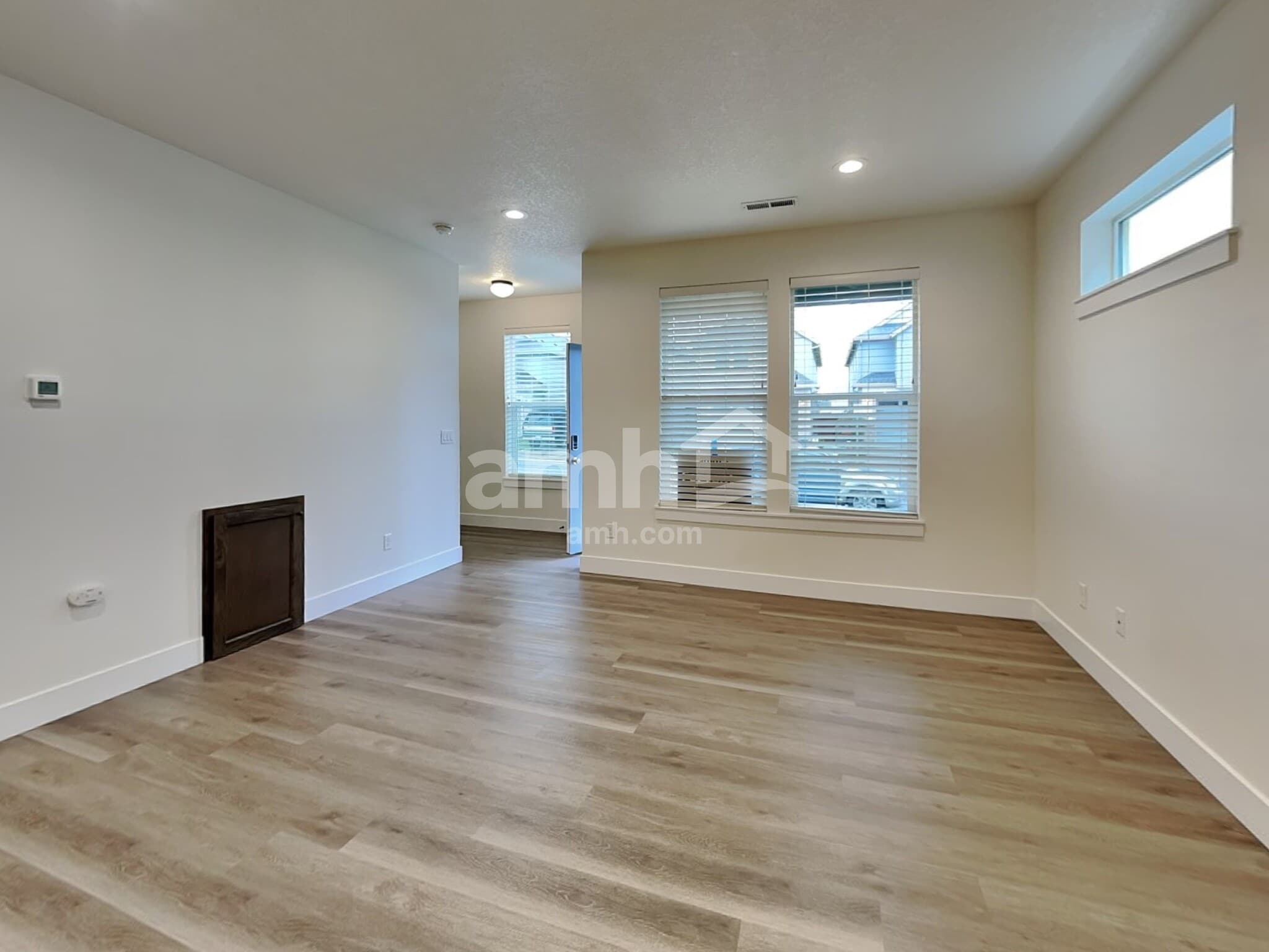 Building Photo - 7029 S 11th St