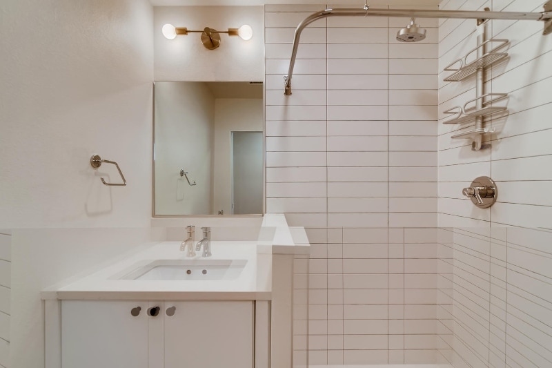 Building Photo - 623 S Grant Ave