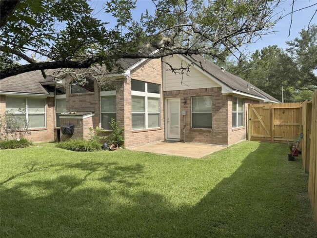 Building Photo - 22314 Merabrook Dr