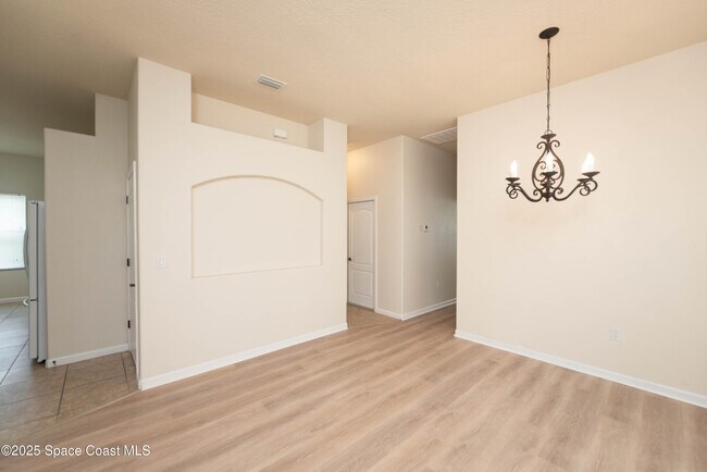Building Photo - 3136 Constellation Dr