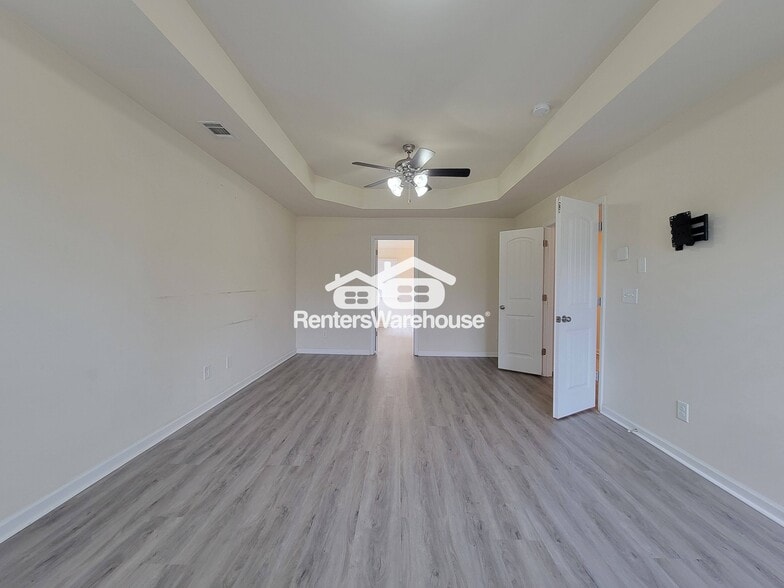 Building Photo - 9348 Lantana Trail